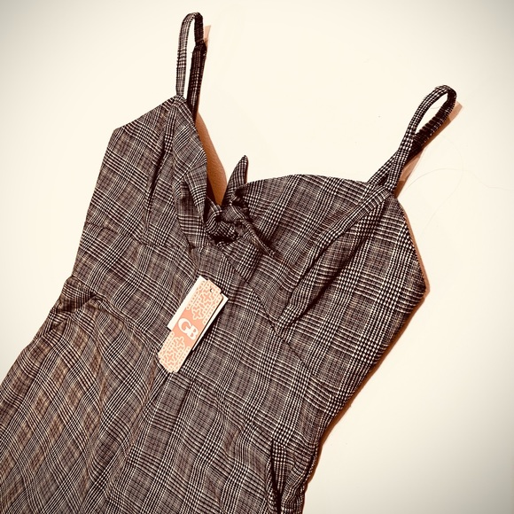 Plaid Jumper - Picture 2 of 3